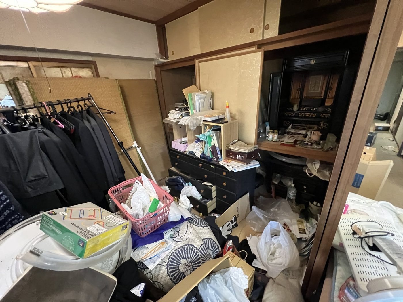 工事前・洋室（収納のある部屋）