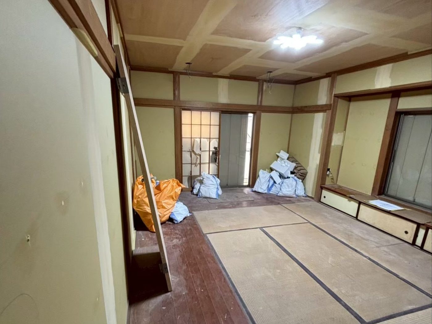 工事中・和室